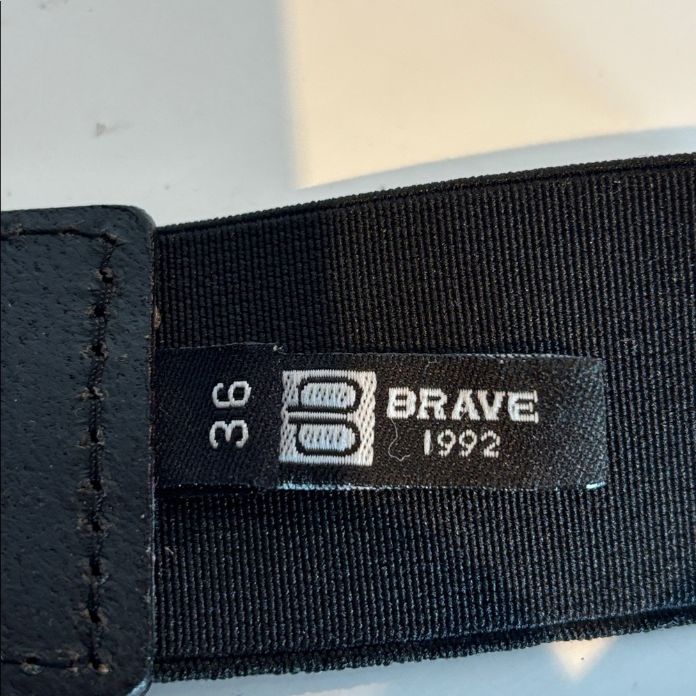 Brave 1992 black leather and elastic belt with brushed silver buckle size 36 - Picture 4 of 15